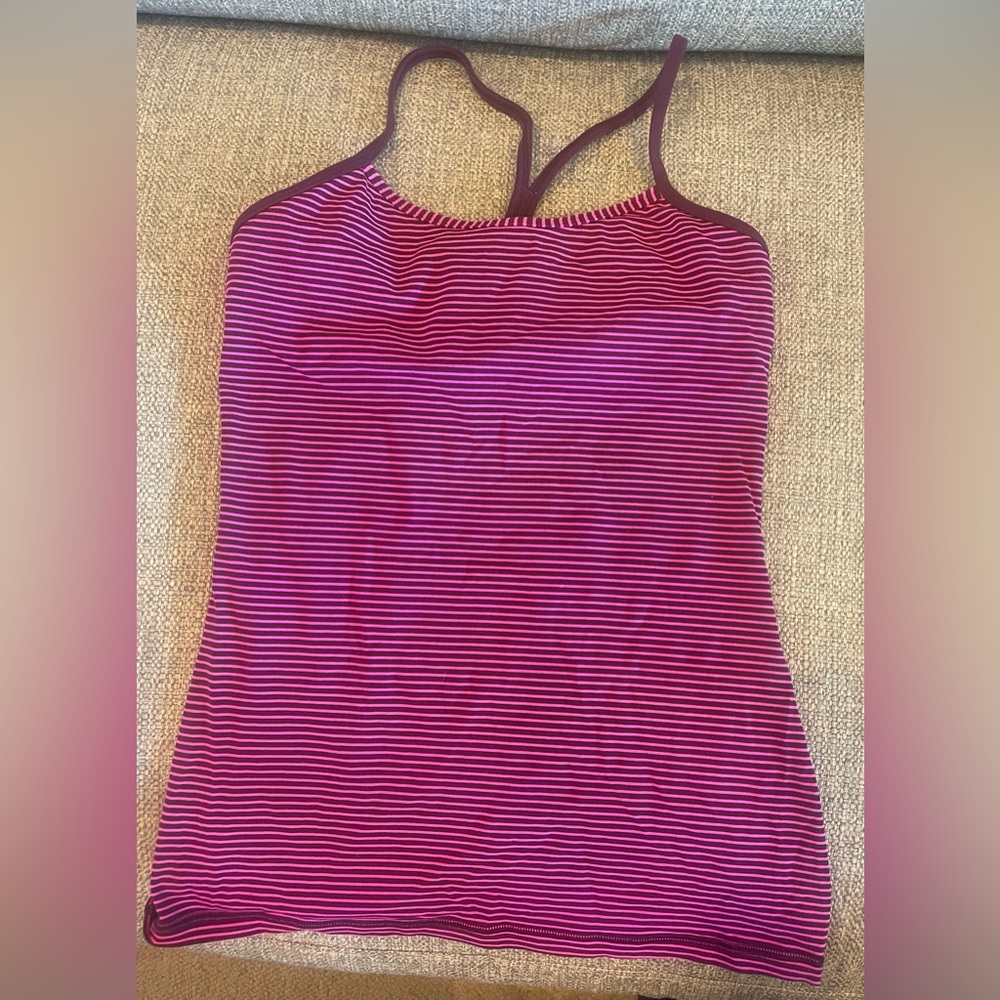 Lululemon power Y tank, size 6, perfect condition
